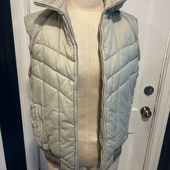 The condition of this vintage coat is IMPRESSIVE! M. - Picture 9 of 13